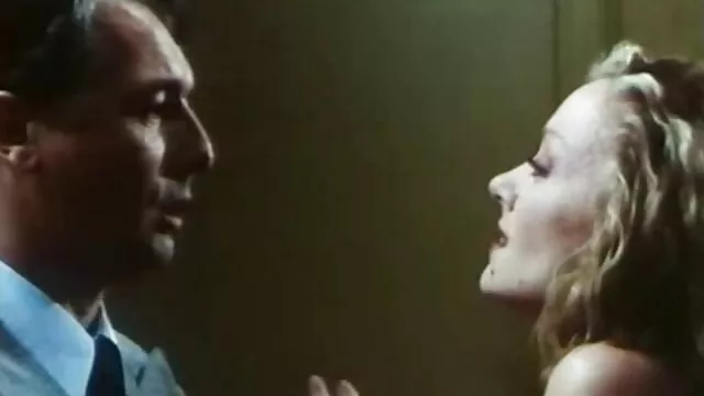 Nóng khiêu dâm, không giấy đăng ký  Nga bò mời phim xxx nhat ban gái mại dâm đến phòng tắm và chúng