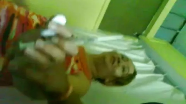 Nóng khiêu dâm, không giấy đăng ký  Thổi kèn, Lydia lấy người bạn phim sex game show japan của cô là miệng